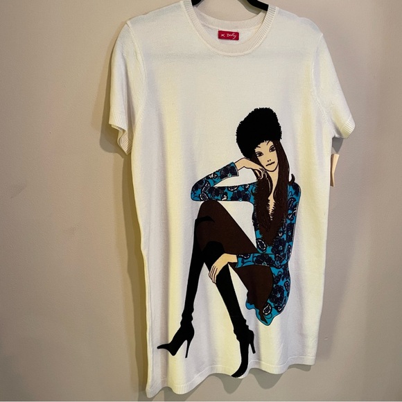 K Derhy long white top, white with vintage model, size OS - Picture 2 of 12